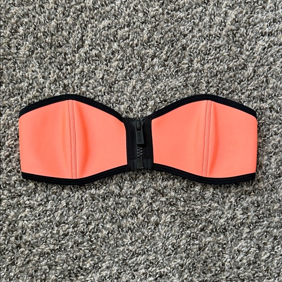 Triangl Swimwear Vibrant Coral Bikini Top - Picture 1 of 5